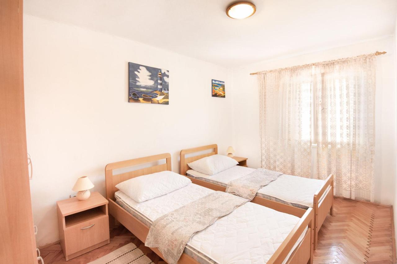Apartments Milica Kaštela Εξωτερικό φωτογραφία