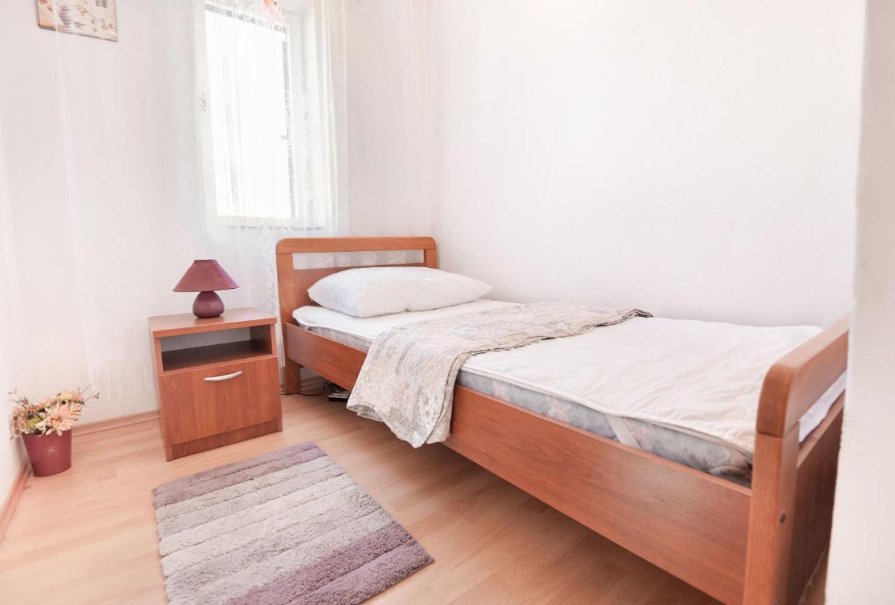 Apartments Milica Kaštela Εξωτερικό φωτογραφία