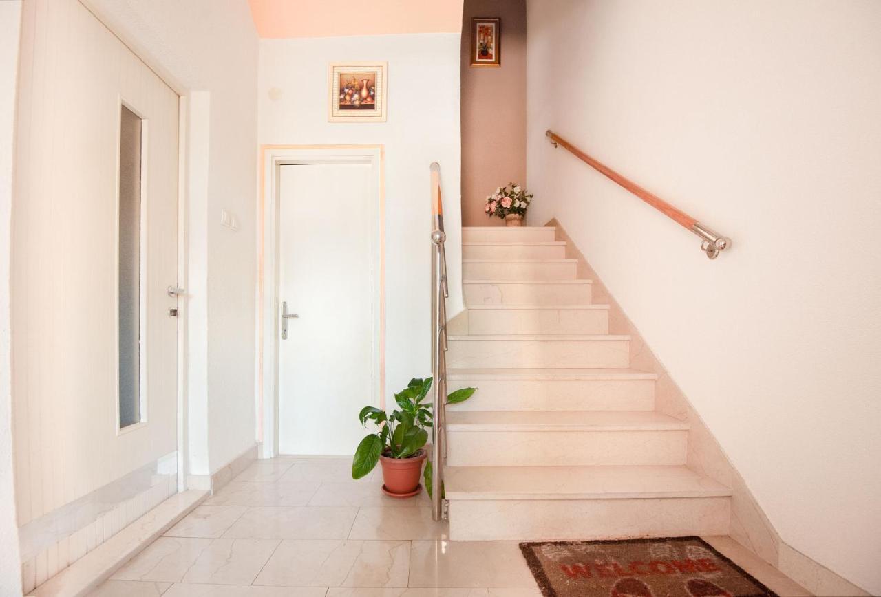 Apartments Milica Kaštela Εξωτερικό φωτογραφία
